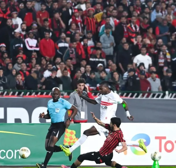 جنون الـ +90.. حكم المباراة يلغي هدف الزمالك ويحتسم ركلة جزاء لاتحاد العاصمة