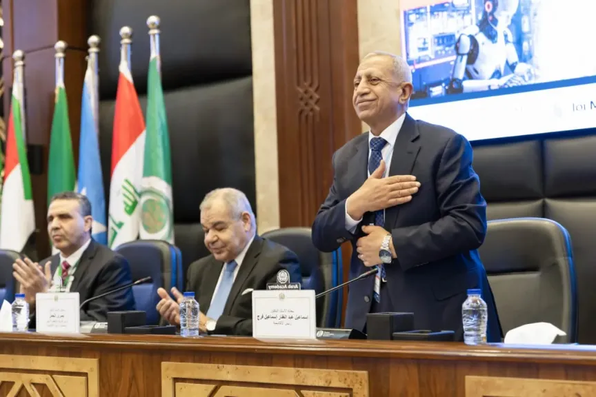 د إسماعيل عبد الغفار: ”استضافة آيكوميس ”تجسيد حي” لالتزام الأكاديمية بدورها كمنصة دولية تجمع المعرفة بالابتكار”.