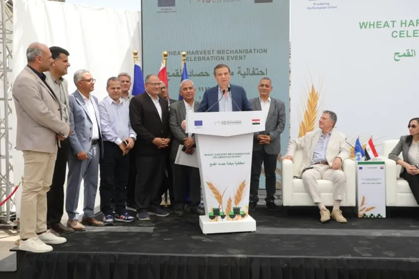 وزير الزراعة : انتاج القمح يقترب من 10 ملايين طن بفضل الأصناف الحديثة