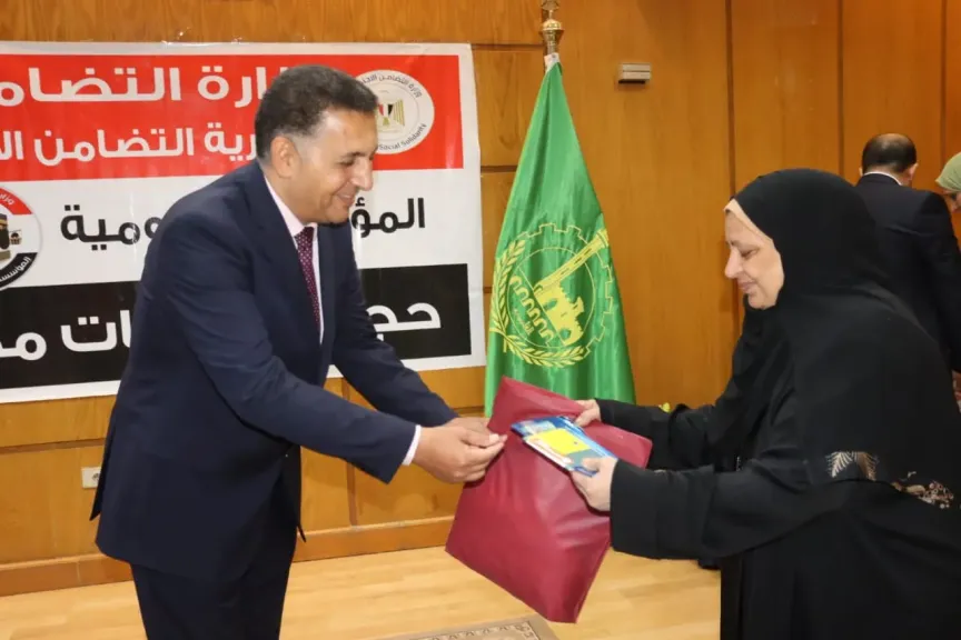 محافظ القليوبية يودع الحجاج