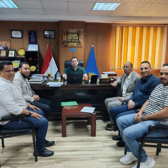 دموع مرضى الغسيل الكلوي بإيتاى البارود.. غلق مركز الغسيل يفاقم معاناتهم و”القفاص” ينهى الأزمة
