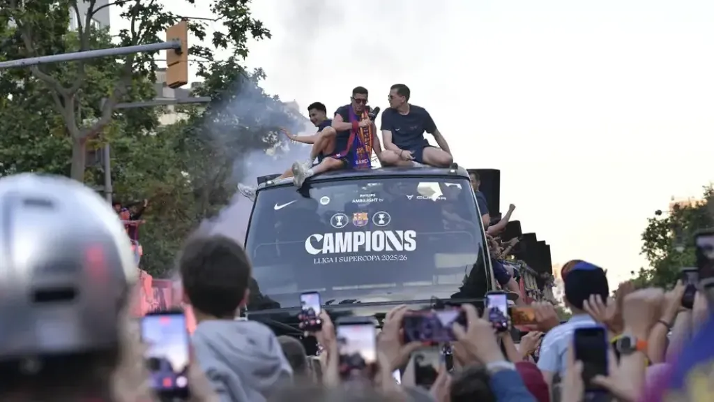 شنايدر يهاجم برشلونة: “يُذل أوروبيًا ويحتفل بالدوري وكأنه غزا العالم”