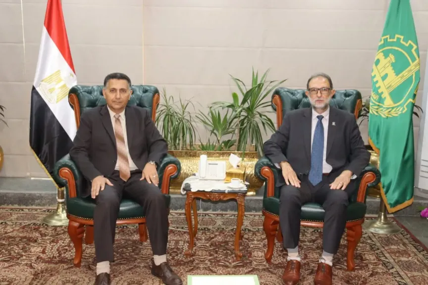 ”محافظ القليوبية يبحث مع سلامة الغذاء” تشديد الرقابة على الأسواق وحماية المستهلك