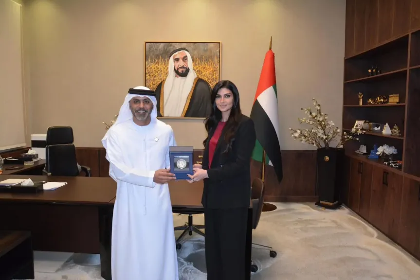 السفير حمد الزعابي يشيد   بدور ”جائزة زايد للاستدامة ” وحلولها المبتكرة في دعم الاستدامة ودفع عجلة التنمية  الشاملة