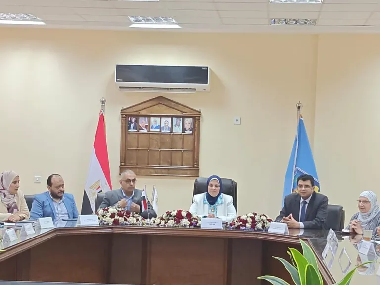 وفد مشروعات تطوير التعليم العالي يتابع تأهيل تمريض دمنهور للاعتماد الدولي