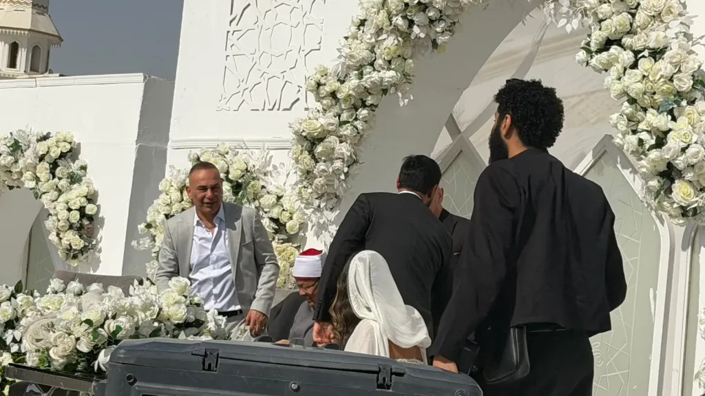 إبراهيم حسن يحتفل بعقد قران ابنته بالقاهرة وسط حضور نجوم الوسطين الرياضي والفني
