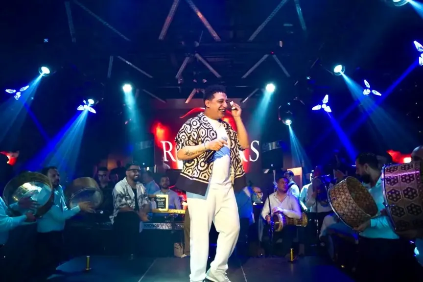 بالصور.. رضا البحراوي يتألق في أقوى حفلات الصيف بحفل كامل العدد