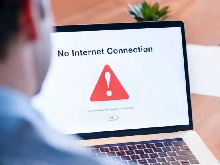 مواقع حكومية وتعليمية لا تعمل  ..«عفواً الإنترنت غير متصل»