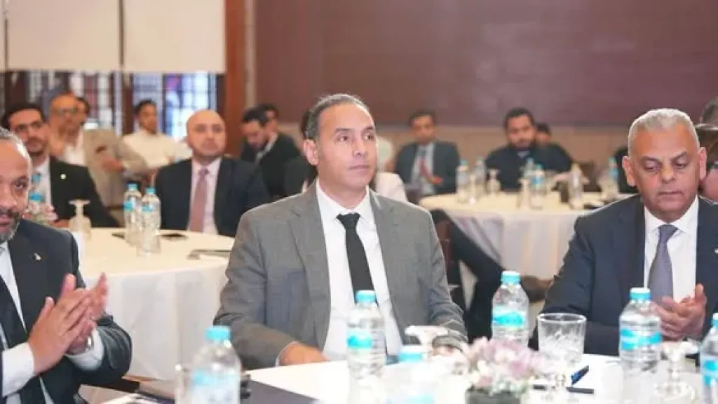 إسلام عزام: دعمنا الكامل للمبادرات التي تعزز الثقافة المالية والتكنولوجيا