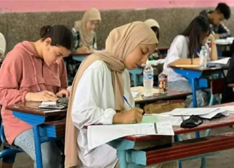 وسط إجراءات مشددة...انطلاق امتحانات المواد الأساسية لجميع صفوف النقل بالقاهرة
