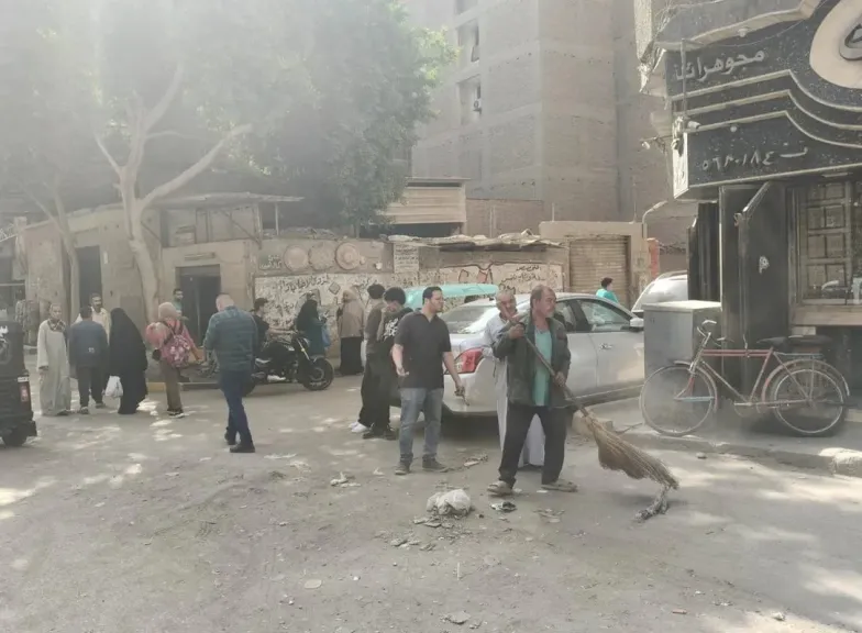بعد رصد مخالفات بمنظومة النظافة.. محافظ الجيزة يقيل نائب رئيس حي العمرانية خلال جولة ميدانية مفاجئة