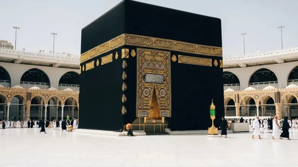 السعودية تعلن تقويم موسم العمرة لعام 1448هـ متضمنًا المواعيد والخدمات الإلكترونية المرتبطة بإصدار التأشيرات والتعاقدات واستقبال المعتمرين
