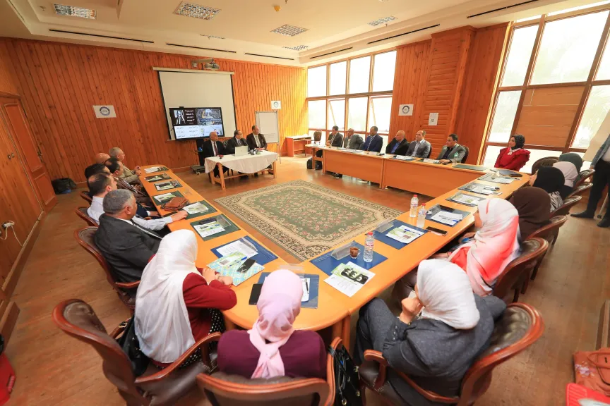 لتعزيز الكفاءات القيادية ودعم التحول نحو جامعات الجيل الرابع..رئيس جامعة كفر الشيخ يشهد إطلاق فعاليات البرنامج الموحد لتأهيل القيادات الأكاديمية الجامعية