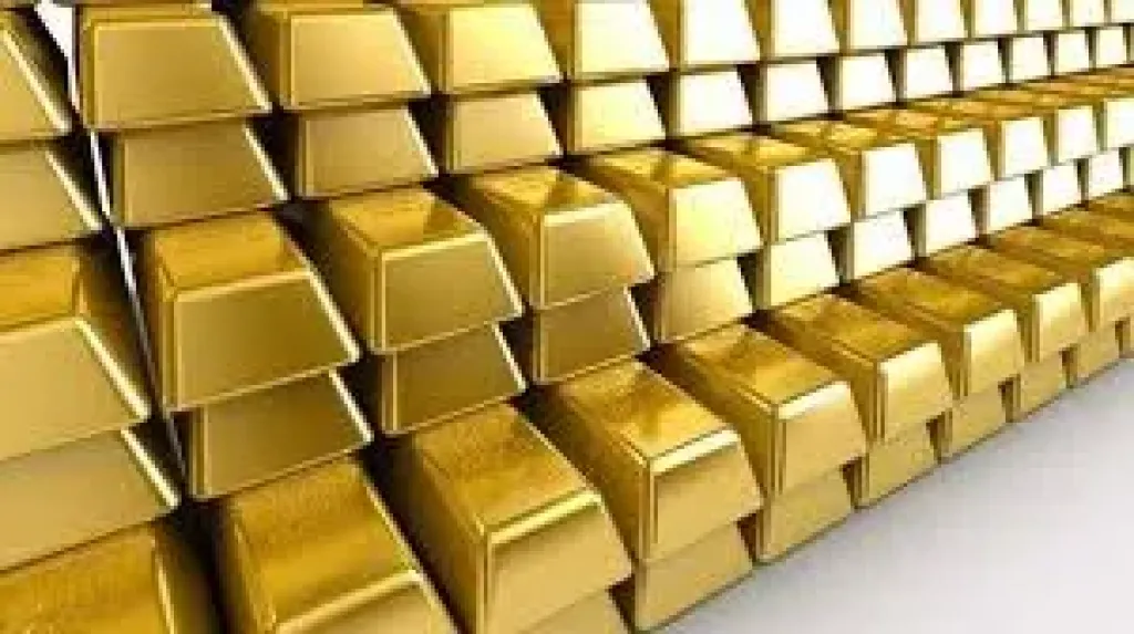 هل حان وقت التوقف عن شراء الذهب؟ خبير يوضح أفضل استراتيجية للمستثمرين