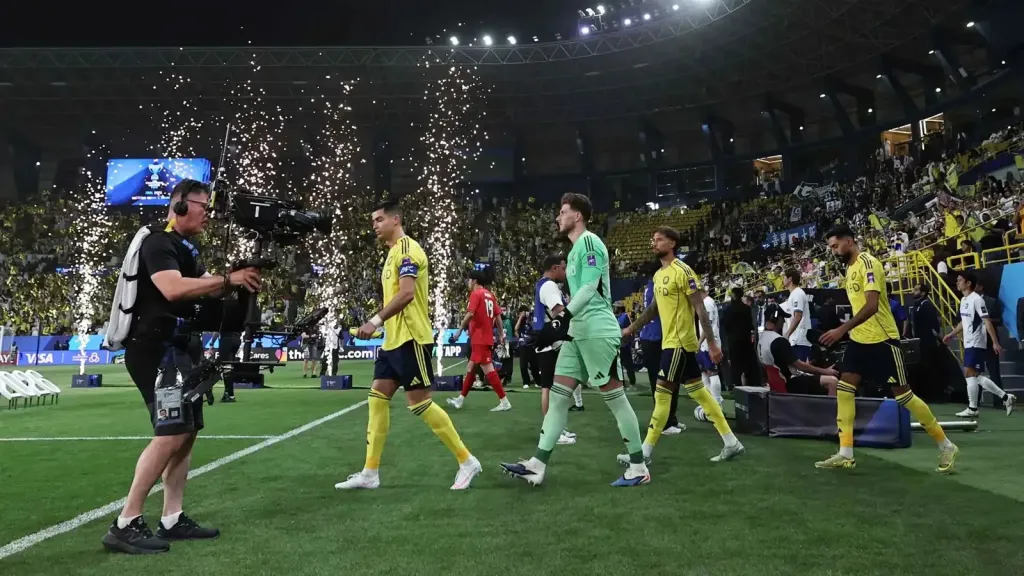 النصر على أعتاب الحسم.. كيف يستفيد من تجربة آرسنال والزمالك لاستعادة اللقب؟