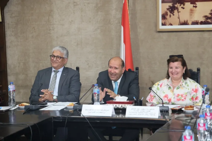 «رجال الأعمال »تبحث مع «المبادرة الوطنية »تعزيز مساهمة المسؤولية المجتمعية للشركات في تمويل المشروعات الخضراء