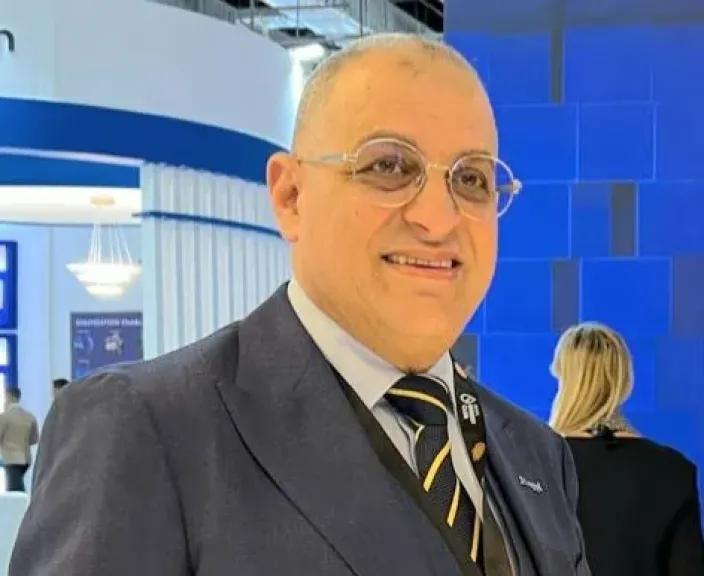أنباء عن تقدم وائل لطفي بطلب للخروج إلى المعاش المبكر تثير تساؤلات داخل قطاع البترول