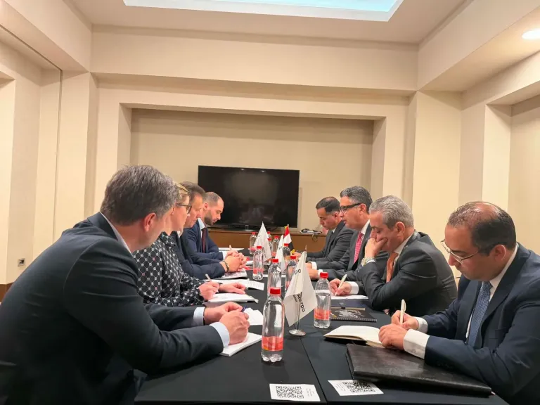 على هامش منتدى سوتشي.. وزير التموين يلتقي كبرى الشركات الروسية العاملة في مجال الحبوب