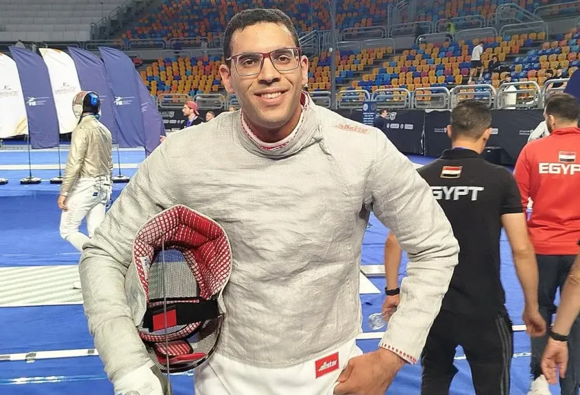 محمد عامر يتأهل لدور الـ64 الرئيسي بكأس العالم لسلاح السيف بالقاهرة