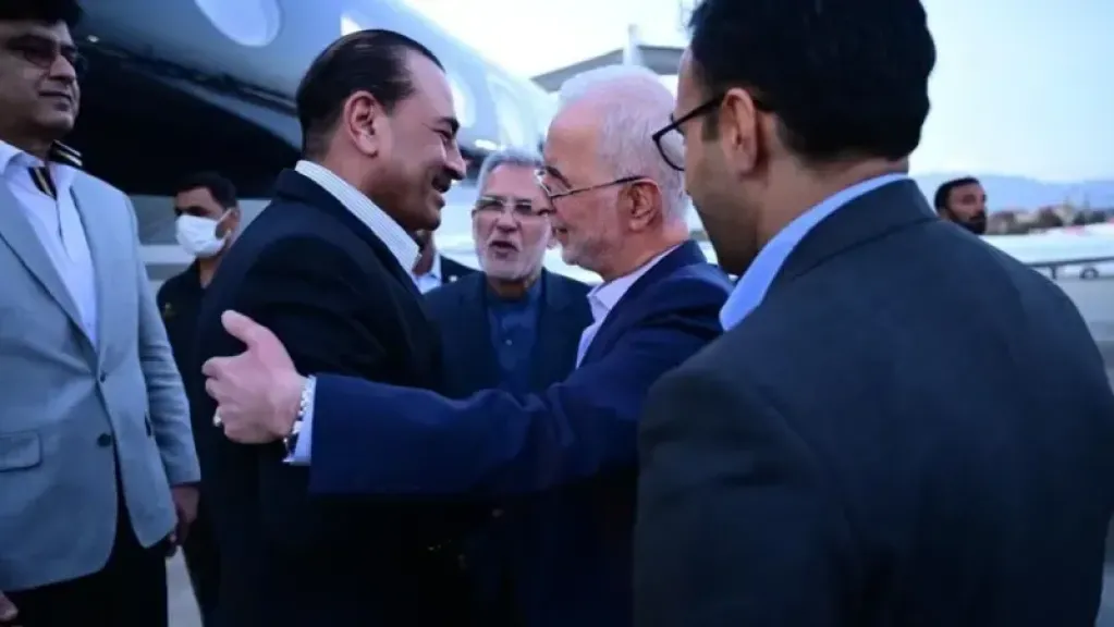 المشير الباكستاني عاصم منير يصل طهران.. ورئيس الاستخبارات في طريقه لإيران