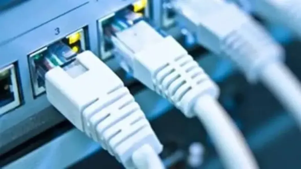 مصر  في المركز 79  في مؤشرات الإنترنت الثابت عالمياً