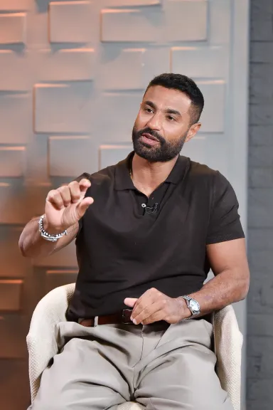 كريم فهمي عن شماتة فنان في شقيقه أحمد فهمي: “مش عاوز أعرفه تاني”