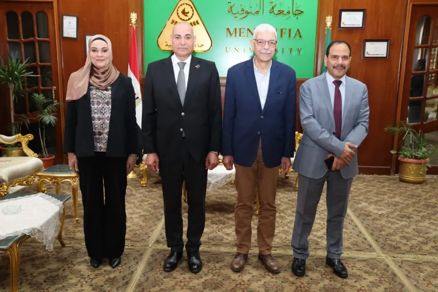 رئيس جامعة المنوفية يستقبل رئيس جامعة مدينة السادات لتعزيز أوجه التعاون المشترك