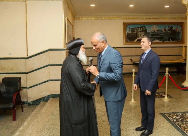 محافظ كفرالشيخ يستقبل وفد الكنيسة للتهنئة بعيد الأضحى المبارك