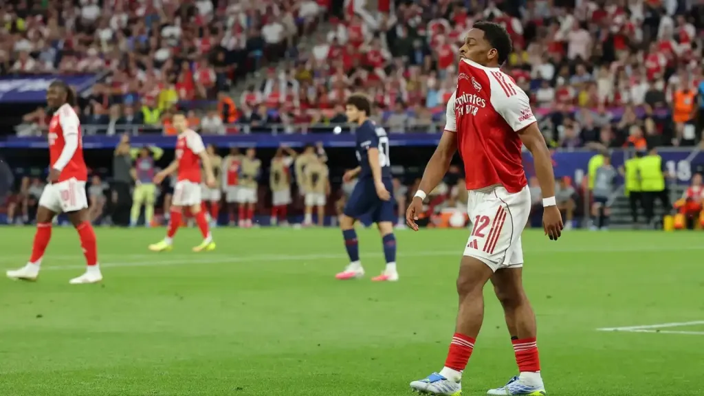 بالأسماء.. آرسنال يفتح باب الرحيل أمام 7 لاعبين في خطة إعادة البناء