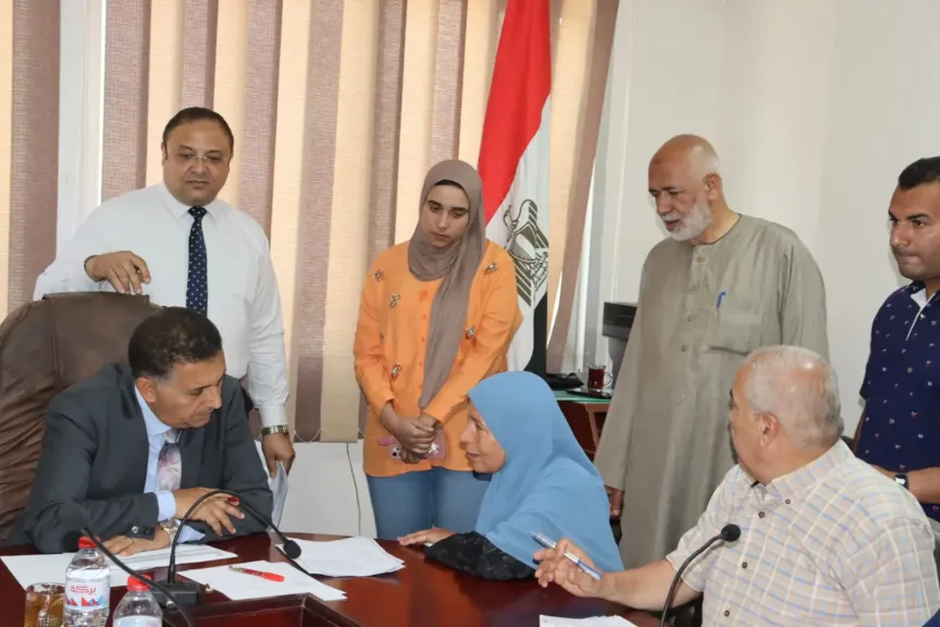 محافظ القليوبية يعقد لقاء المواطنين بطوخ