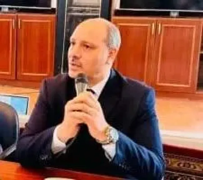 تعليم الإسكندرية..امتحانات الشهادة الإعدادية ستُعقد بنظام البوكليت ومنع  الهواتف المحمولة نهائيًا مع الملاحظين داخل اللجان