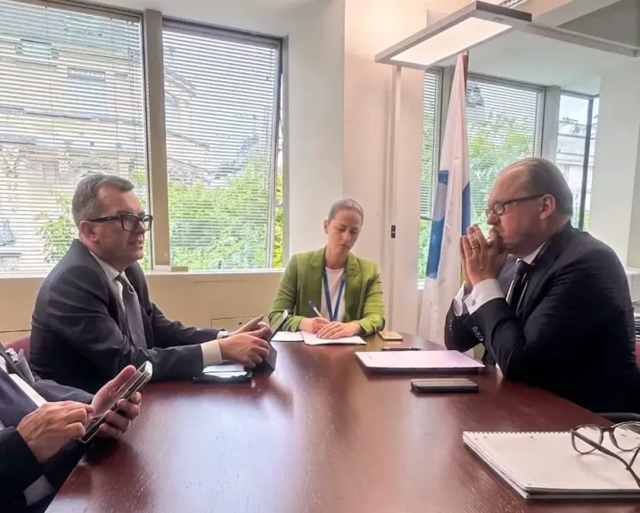 وزير التخطيط يبحث مع منظمة (OECD) إطلاق المرحلة الثانية من البرنامج القطري ونقل الخبرات الدولية لأفريقيا
