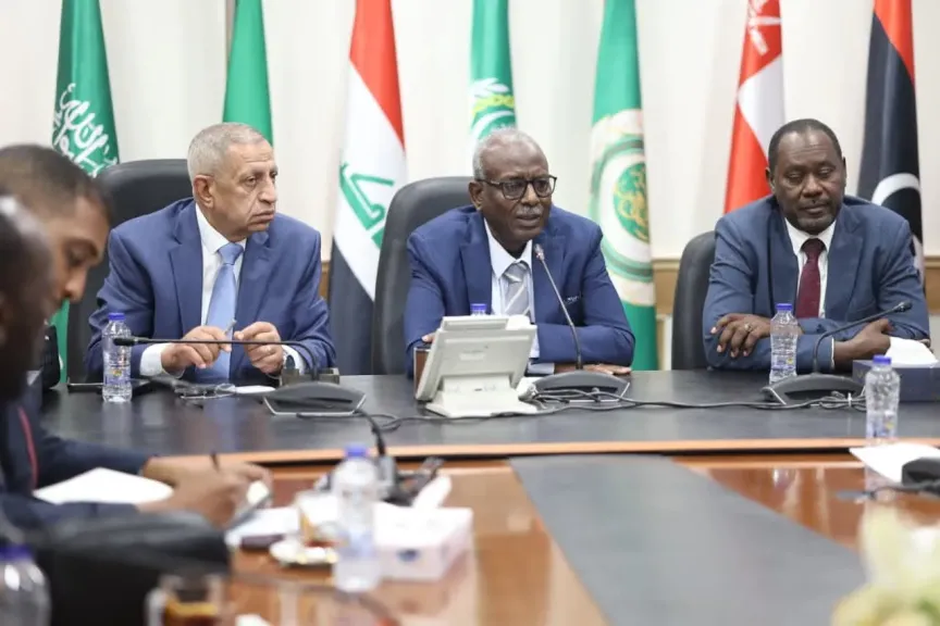 رئيس الأكاديمية العربية للعلوم والتكنولوجيا يلتقي بوزير البنية التحتية و النقل بجمهورية السودان