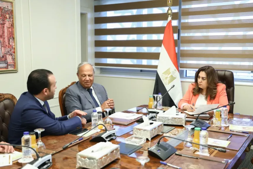 وزيرة التنمية المحلية: سرعة التنسيق مع المحافظات لتلبية احتياجات المواطنين