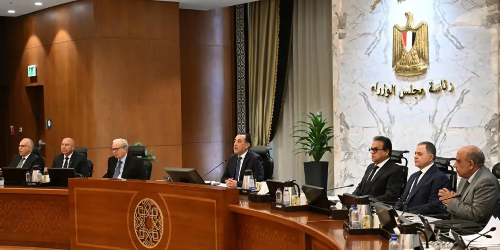 رئيس الوزراء: تطبيق حزم متكاملة من التسهيلات الضريبية والجمركية والعقارية خلال العام المالي الجديد