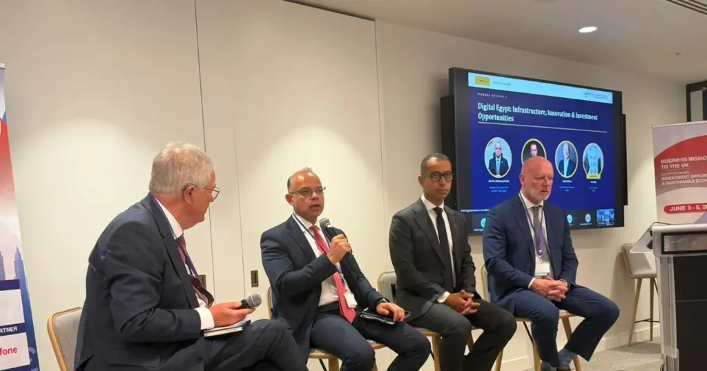 وزير الاستثمار يشارك في جلسة نقاشية تحت عنوان “مصر الرقمية: البنية التحتية والابتكار وفرص الاستثمار”