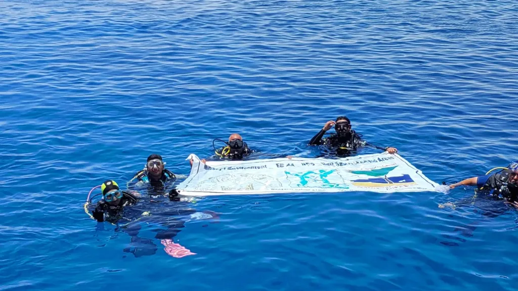 بالتزامن مع اليوم العالمي للبيئة محميات البحر الأحمر وهيبكا ينظمان حملة نظافة تحت الماء بجزيرة الجفتون الصغرى بالغردقة.
