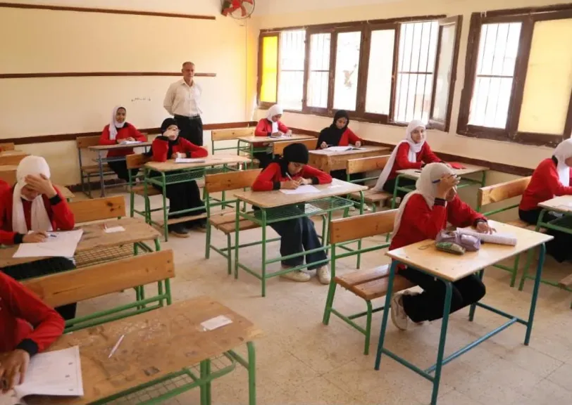 «أمهات مصر» ترصد امتحانات الإعدادية: سهولة إنجليزي القاهرة وصعوبة علوم الجيزة