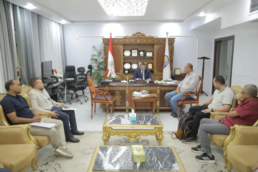 انهيار جسر طراد النيل بنجع حمادي.. وقرارات عاجلة من محافظ قنا