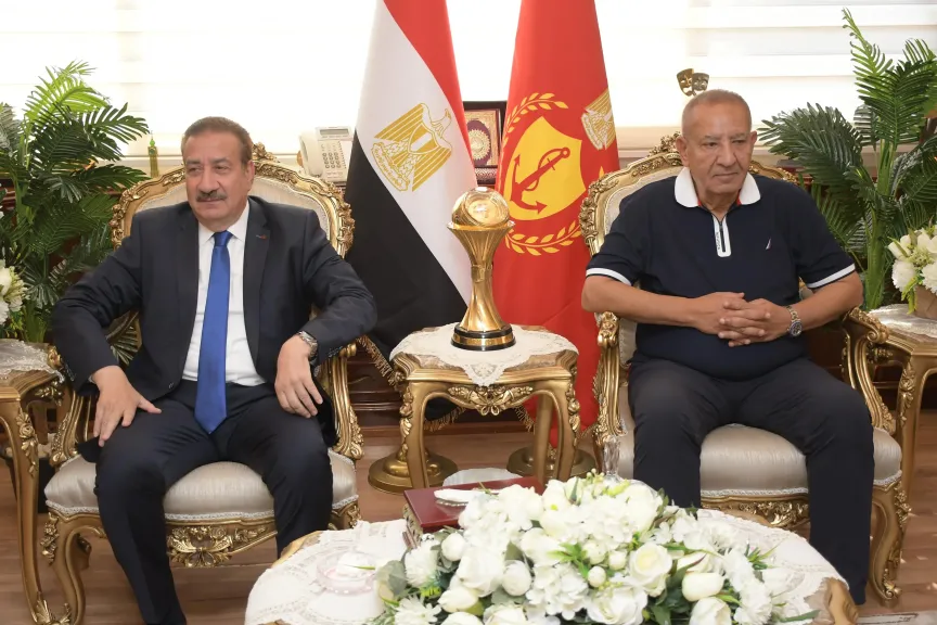 محافظ بورسعيد يكرم أبطال المصري بعد التتويج بكأس عاصمة مصر ويقرر صرف مكافأة مالية للاعبين