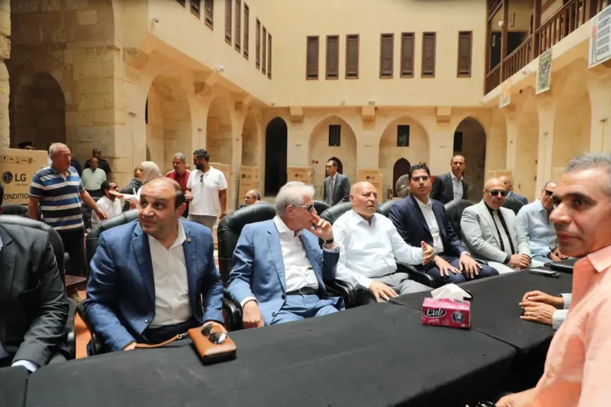 محافظ القاهرة يعدد مكاسب مشروع تطوير القاهرة الخديوية والتراثية