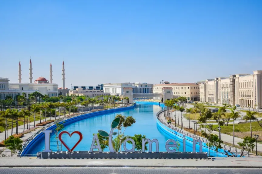 تشغيل وإنارة بحيرة المدينة التراثية بالعلميين الجديدة