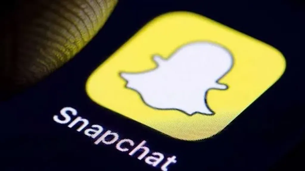 قيود جديدة من «سناب شات »تستهدف حسابات المستخدمين تحت 16 عاماً