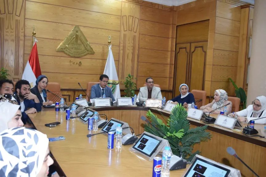 رئيس جامعة بنها يشيد بإبداعات الطلاب: أفكار واعدة تواكب سوق العمل ورؤية 2030