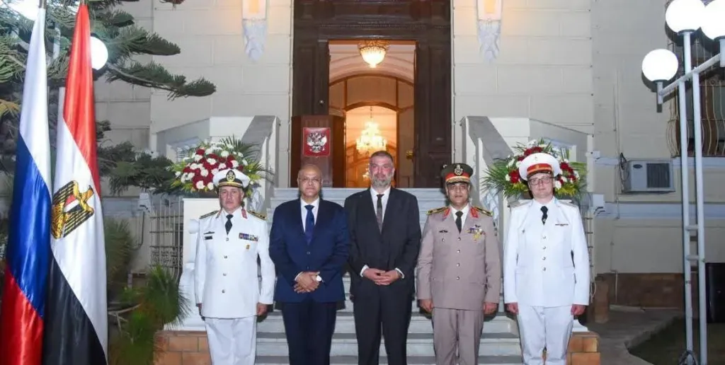 في العيد الوطني لروسيا الاتحادية محافظ الإسكندرية يشيد  بالمشروعات القومية المشتركة التي تعكس متانة التعاون بين البلدين