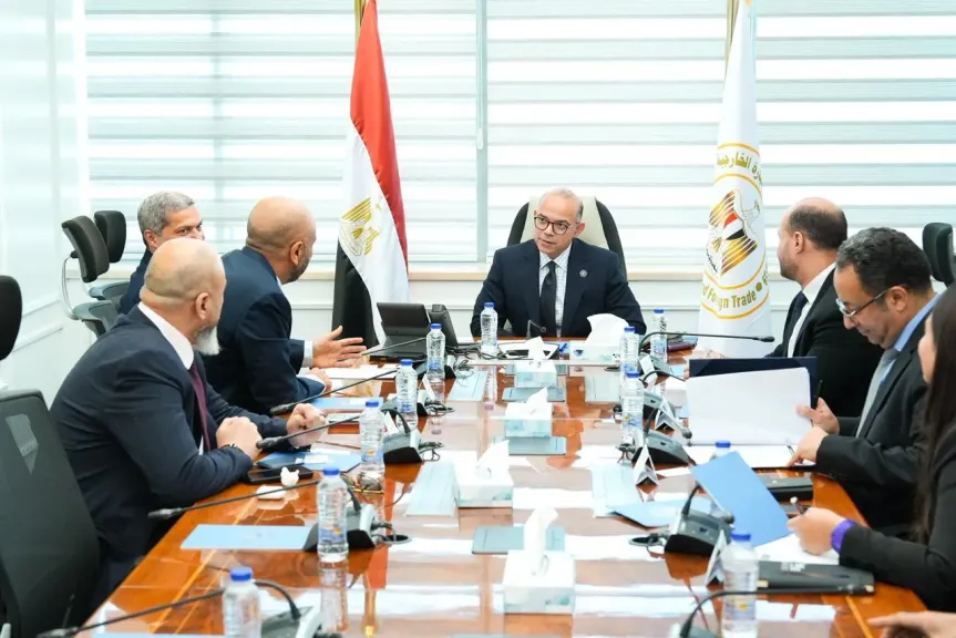 وزير الاستثمار يبحث مع قيادات دي بي ورلد فرص التوسع في مراكز التوزيع وتعزيز التكامل التجاري مع الأسواق الإفريقية