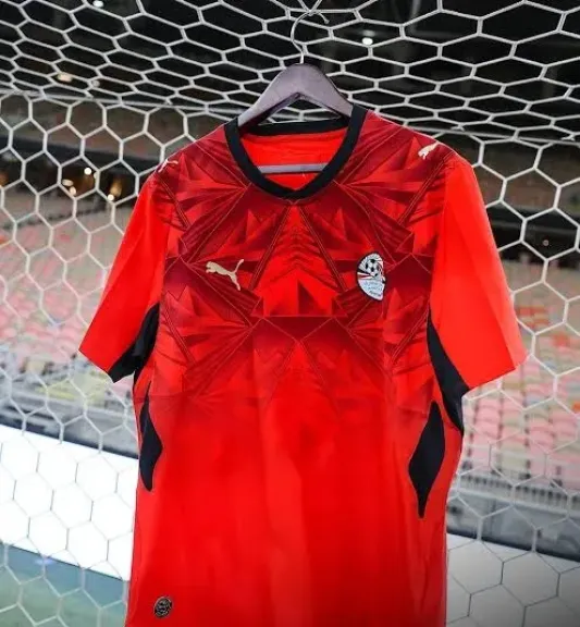 حقيقة أزمة قمصان منتخب مصر في كأس العالم مع فيفا