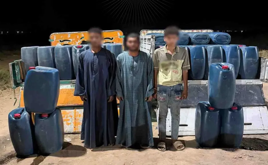 ضبط 3 متهمين بحوزتهم 4 آلاف لتر سولار قبل تهريبها للسوق السوداء بأسوان