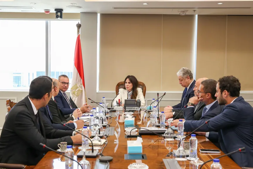 وزيرة الإسكان تتابع موقف التسليمات بمنطقة الأعمال المركزية بالعاصمة الجديدة ومعدلات تنفيذ أبراج الداون تاون بمدينة العلمين الجديدة