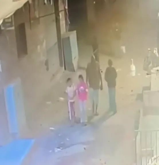 دون إصابات.. السيطرة علي انفجار كابينة كهرباء نتيجة ماس كهربائي بشبرا الخيمة